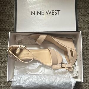 Nude Wedge